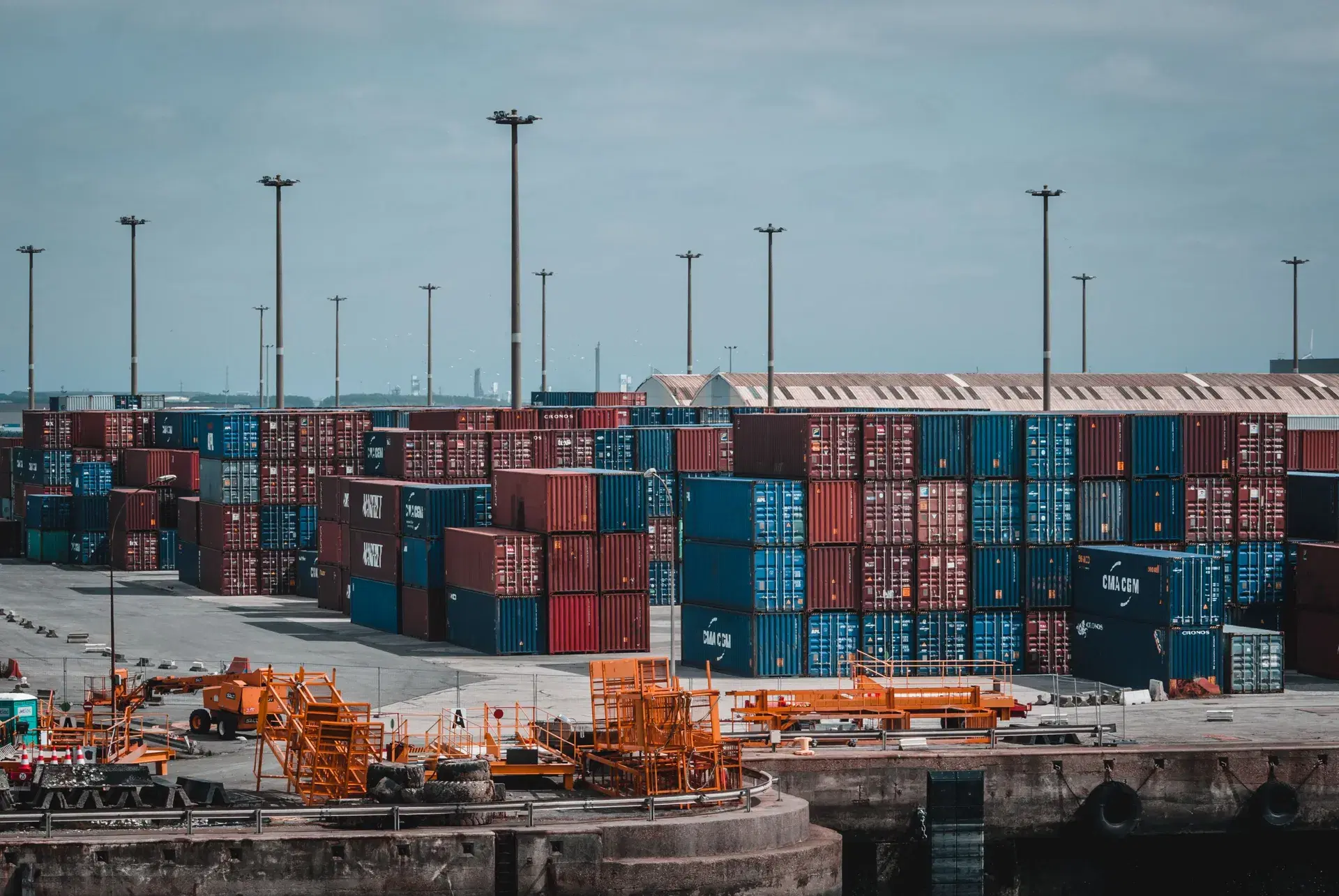 AirSeaLog: Soporte y Migración Cloud