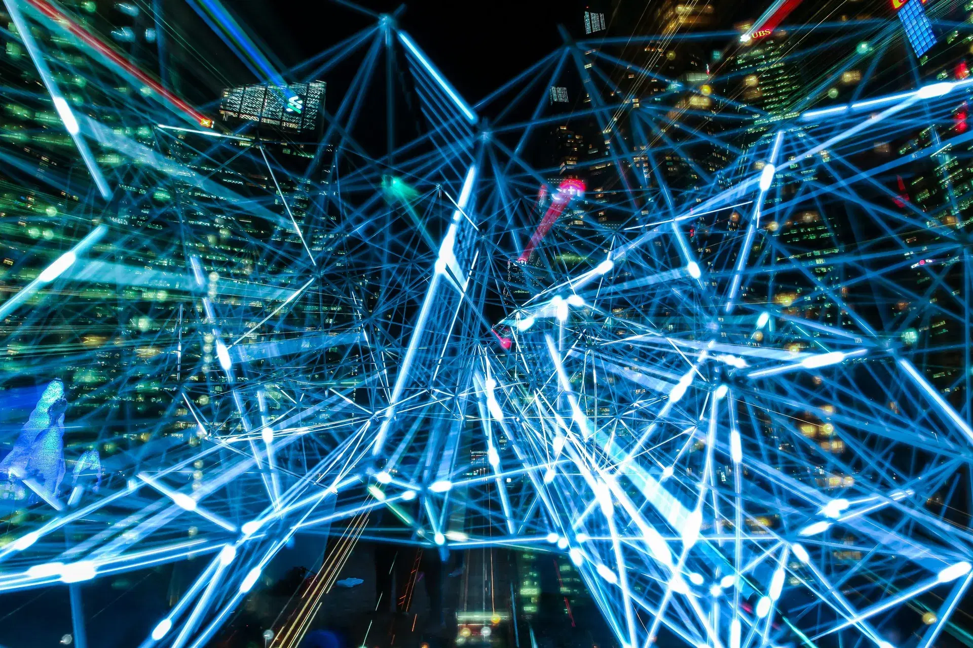 Gobierno ISO 27001: IA con trazabilidad y control de cambios