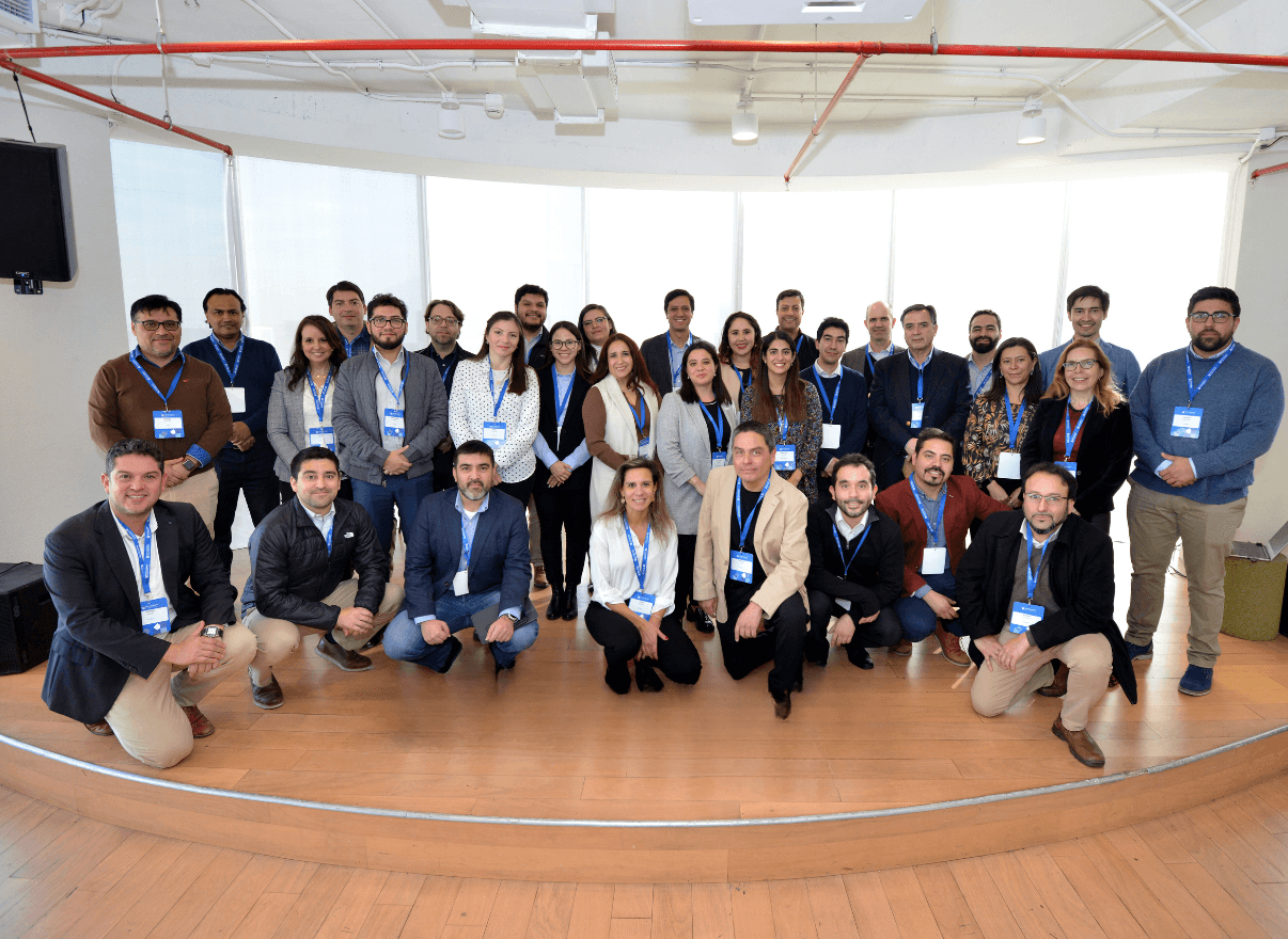 Microsystem lidera conversatorio sobre transformación digital